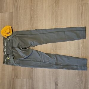 Outdoor Voices Dark Green Leggings With Mini Backpack Size Medium